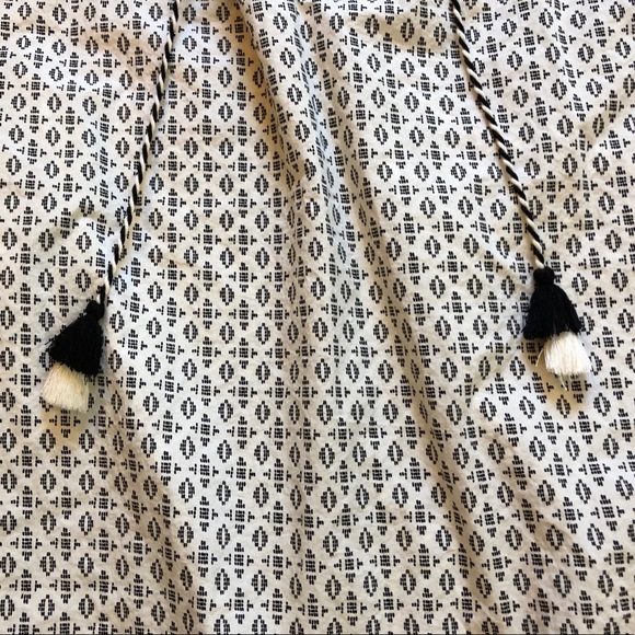 A New Day Peasant Blouse - Picture 3 of 6